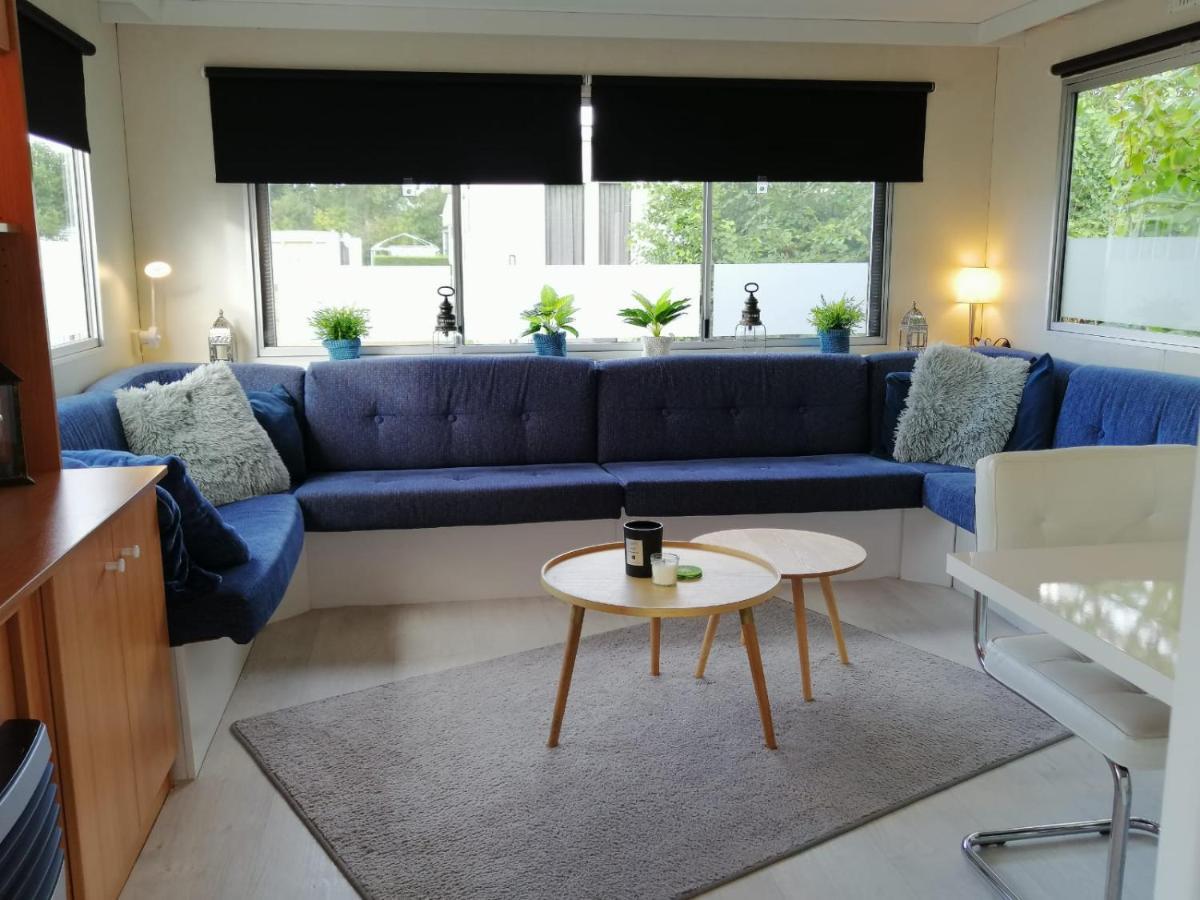 Stacaravan Op 5 Sterren Vakantiepark De Kuilart Friesland Aan Het Meer Met Zwembad 5P 237 Koudum Exteriör bild