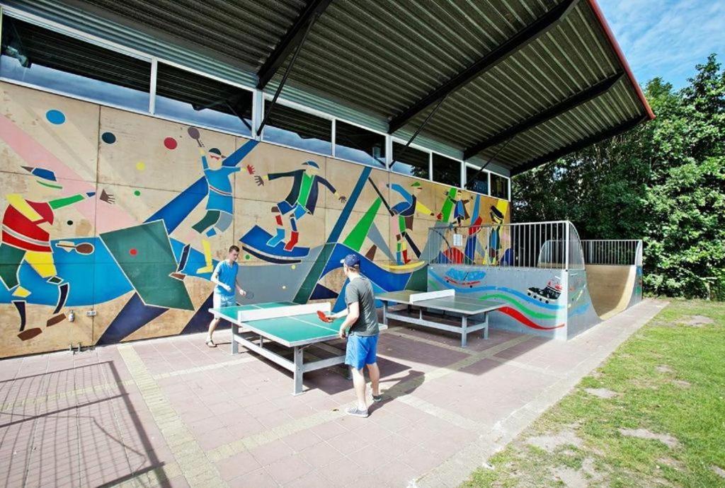 Stacaravan Op 5 Sterren Vakantiepark De Kuilart Friesland Aan Het Meer Met Zwembad 5P 237 Koudum Exteriör bild